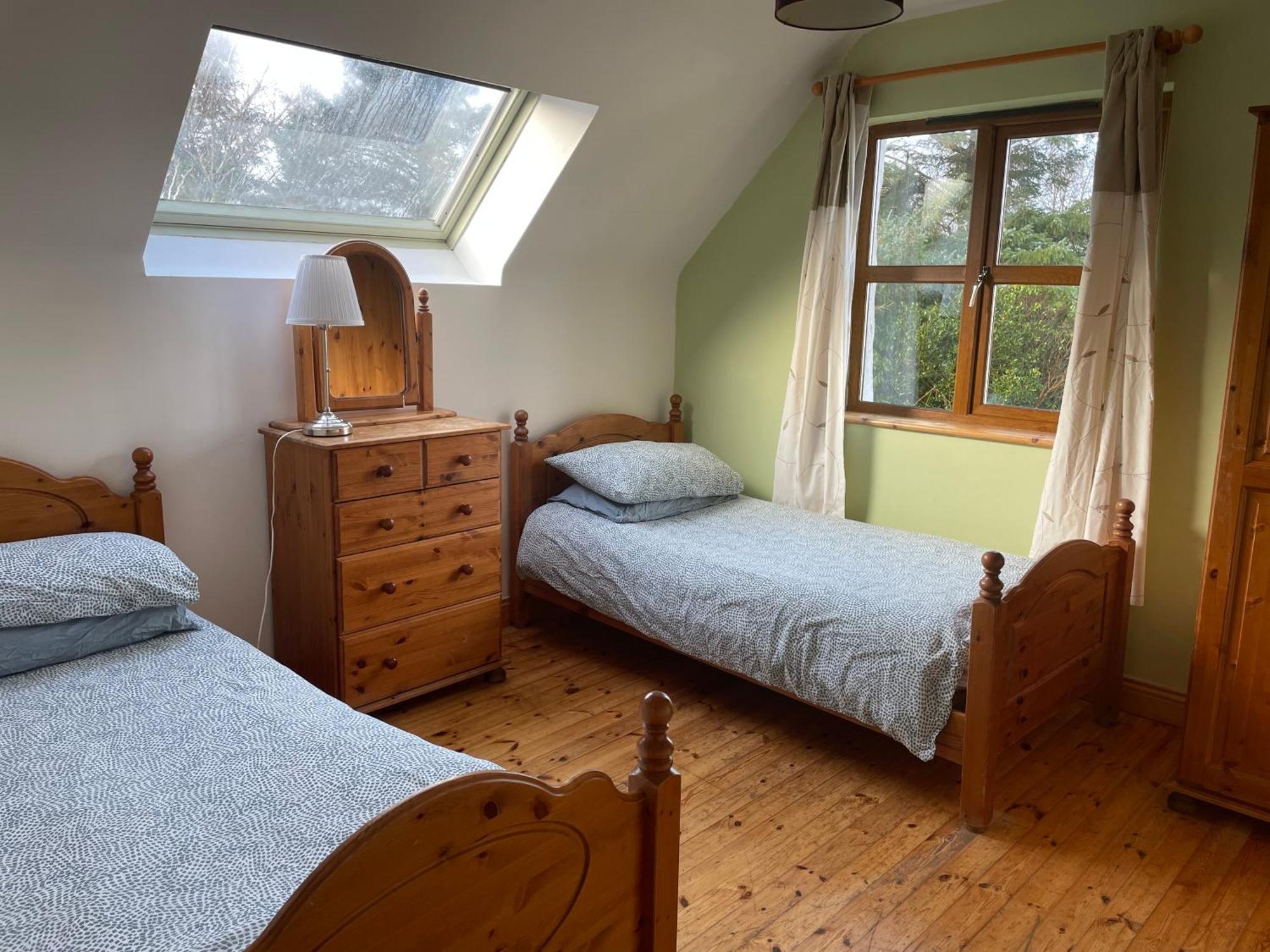 Letterfrack Farmhouse On Equestrian Farm In Letterfrack Beside Connemara National Park Tullywee Bridge Esterno foto